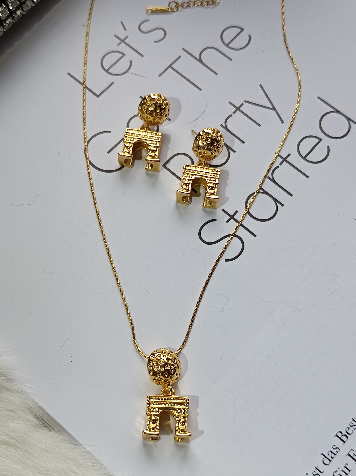 Halskette "Mini Arc de Triumphe" - Gorgeous Kollektion